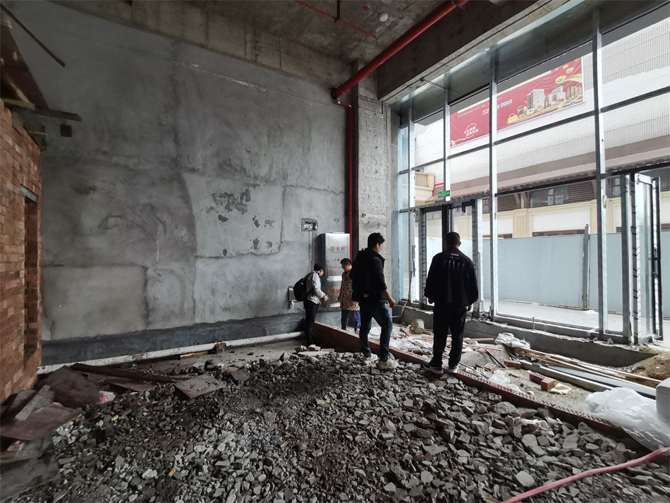 設計師赴萬達芮洄雅致酒店項目現(xiàn)場進行辦公及設計指導工作 設計師赴萬達芮洄雅致酒店項目現(xiàn)場進行辦公及設計指導工作