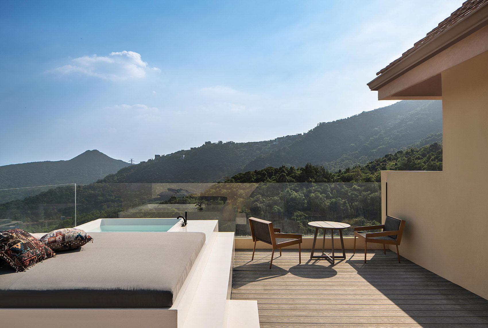 深圳·“蜜悅·天麓秘野仙蹤”度假酒店設計